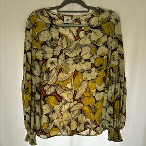 Never worn women’s blouse